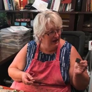 Meet your Posher, Debbie